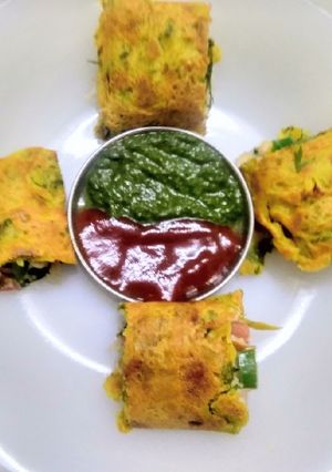 A picture of Methi besan chessychilla.