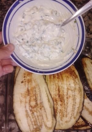 Una foto de Simples Berenjenas con exquisita salsa de queso crema.🤗🇦🇷