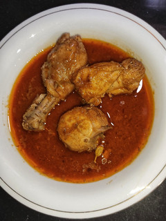 A picture of Chicken Qorma Without Tomatoes.