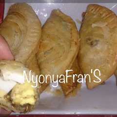 A picture of Dan ini resep isian spesial ala aku Isian curry puff by nyonya Fran's.