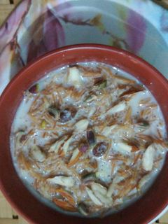 मीठी सेवई (Meethi sevai recipe in hindi) रेसिपी मुख्य फोटो