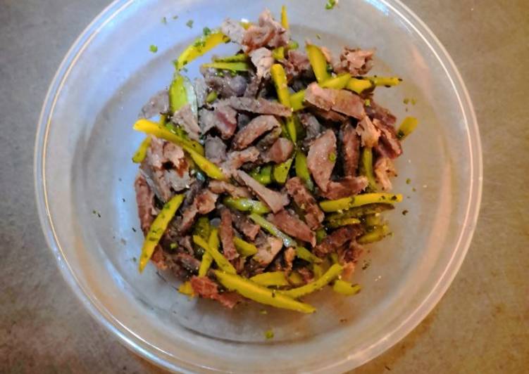 Salade de jarret de bœuf aux cornichons