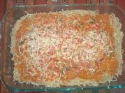 Una foto de tallarines con mariscos