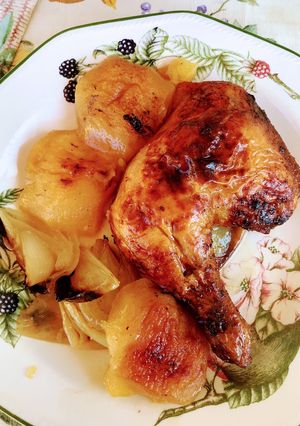 Una foto de Pollo a la sidra con manzanas