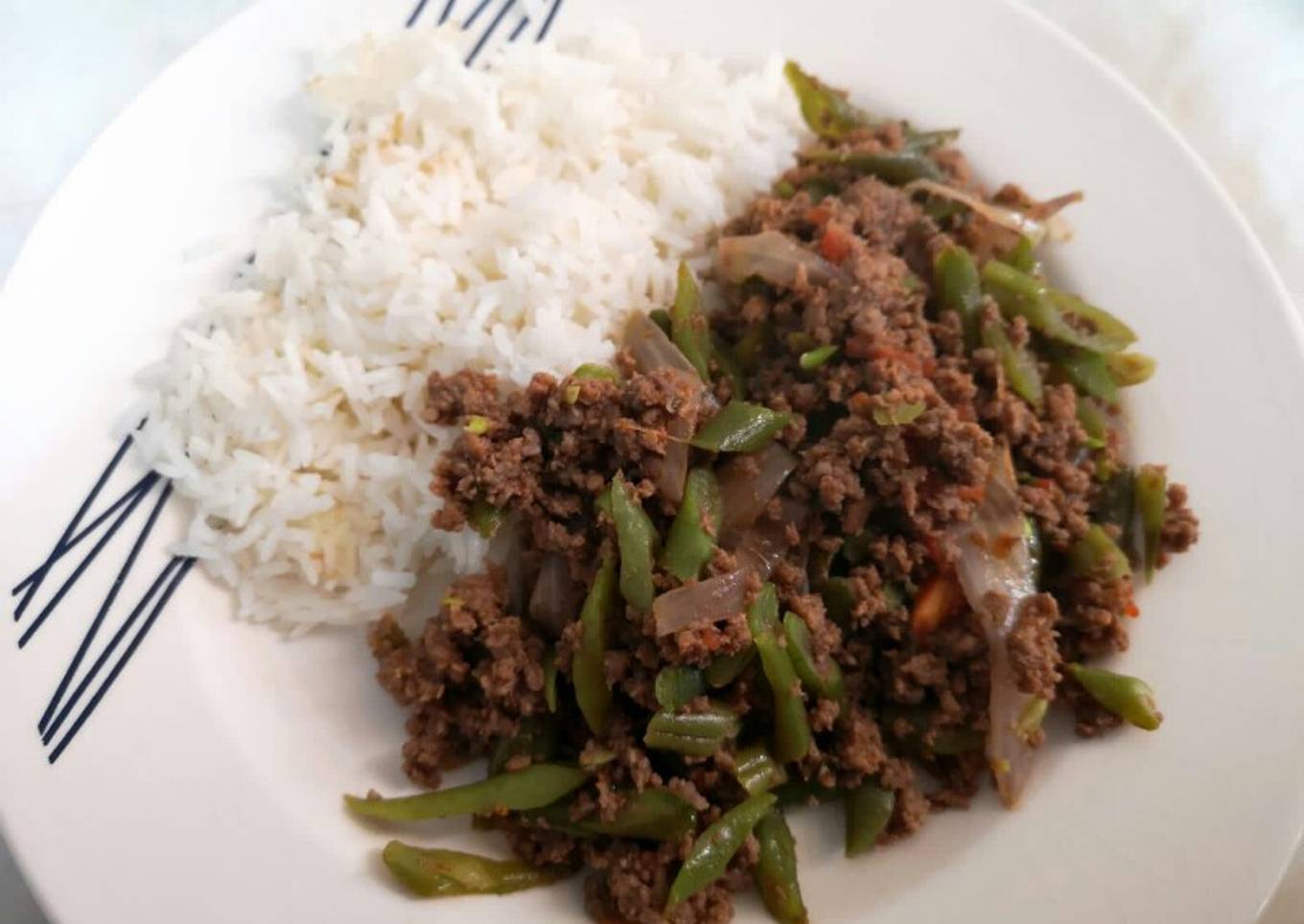 Vainitas con carne molida