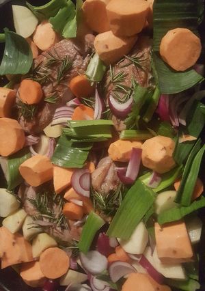 Una foto de Braseado de cerdo con verduras