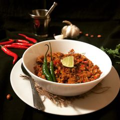 A picture of Fresh Red Chili Thecha.