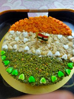 তিরঙা কেক (Tiranga cake recipe in Bengali) রেসিপির প্রধান ছবি