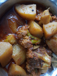 ফুলকপি আলুর ডালনা(fulkopi aloor dalna recipe in Bengali) রেসিপির প্রধান ছবি