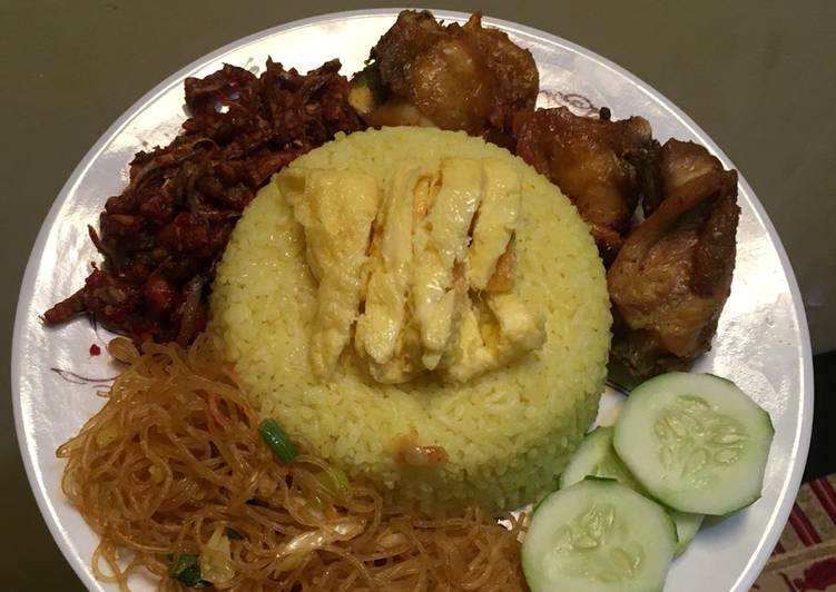 Nasi kuning ricecooker