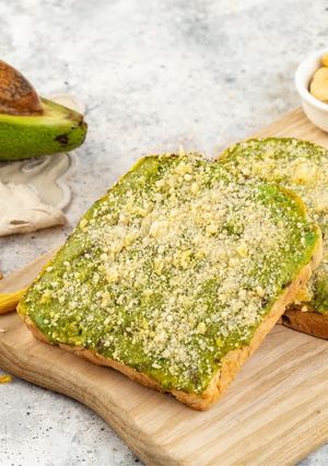 Hình của món Bánh mì nướng sốt quả bơ và mít sấy(công thức nhà hàng).