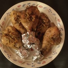 A picture of Garlic and Italian herb chicken drumstick.