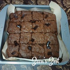 Best Homemade Crackly Top Brownies A picture of Best Homemade Crackly Top Brownies.