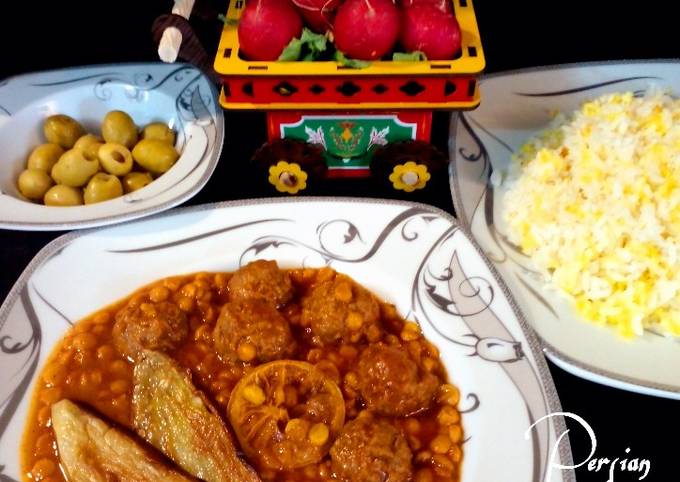 Gheyme bademjoon 💯 split pea and meatballs stew with eggplant