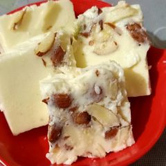 A picture of Colostrum.
