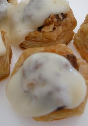 A picture of Meatball Marinara Bites.