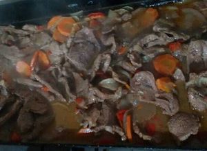 Una foto de Churrasquitos a la criolla en plancheta