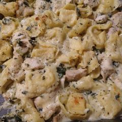 A picture of Chicken Tortellini Bake.