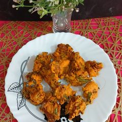 A picture of Green Garlic Pakoda.