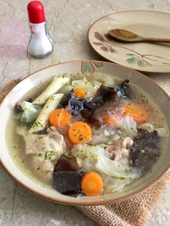 Cara Gampang Menyiapkan Resep Sop kimlo ayam jamur kuping yang Bisa Manjain Lidah Anti Ribet, Mantap Sekali