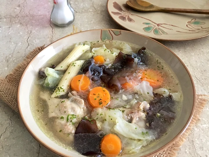 Cara Gampang Menyiapkan Resep Sop kimlo ayam jamur kuping yang Bisa Manjain Lidah Anti Ribet, Mantap Sekali