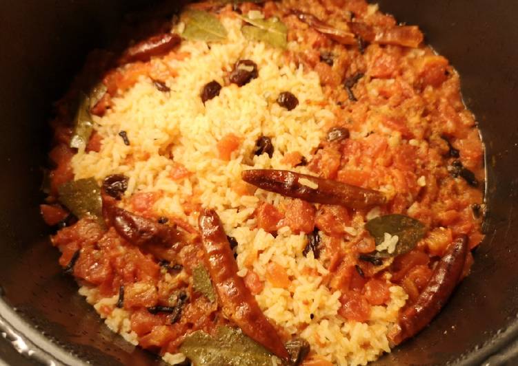 Recipe of Award-winning Raisin chili tomatoes rice