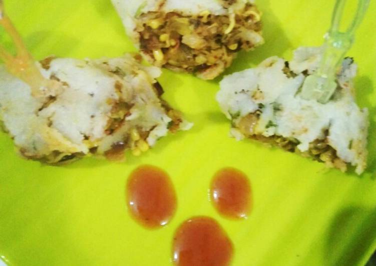 How to Prepare Homemade Sprouts stuffed moong daal chila