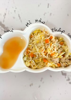 Hình của món Mì xào em bé.