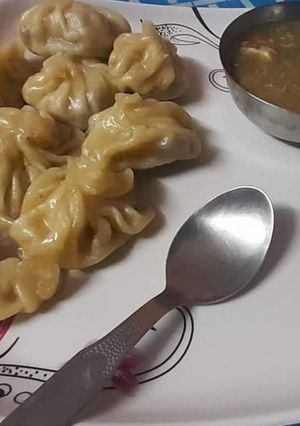 मोमोज(momos recipe in hindi) रेसिपी मुख्य फोटो