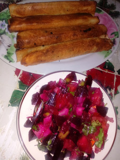 صورة لوصفة وجبة عشاء متنوعة بوراك مع سلطة خضار 😋🤩