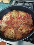 Tortas de pollo en salsa de jitomate