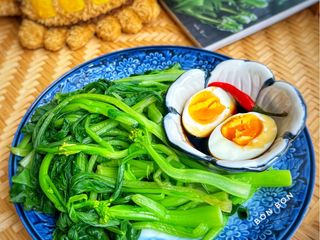 Cải Ngồng Luộc Chấm Nước Tương Dầm Trứng