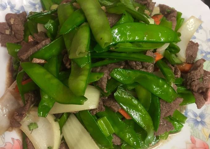 Các bước thực hiện để làm đậu hà lan xào giòn ngon