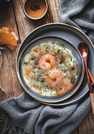 Foto di Risotto con Gamberi Pancetta e Zucchine in Vasocottura al Microonde ​