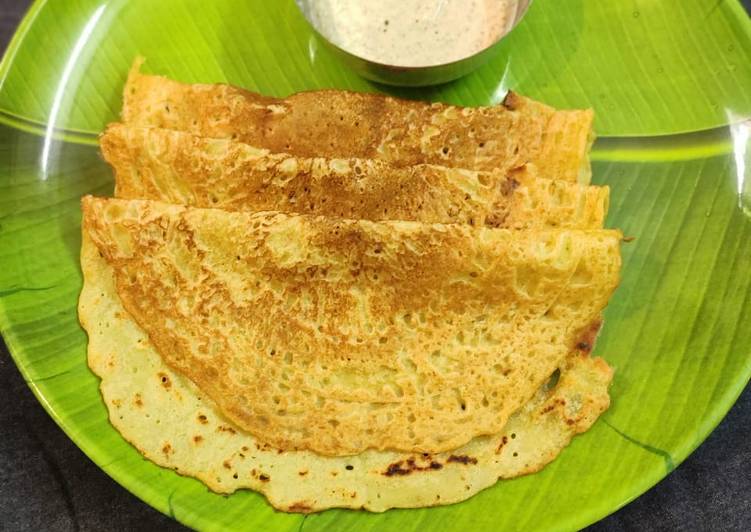 Split yellow moong dal dhirde / dose