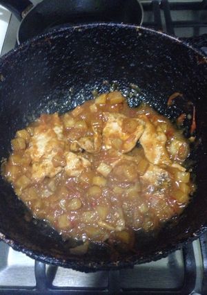 Una foto de Pollo guisado con papas