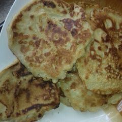 A picture of Pancakes. Breakfast mustn't be regular always.