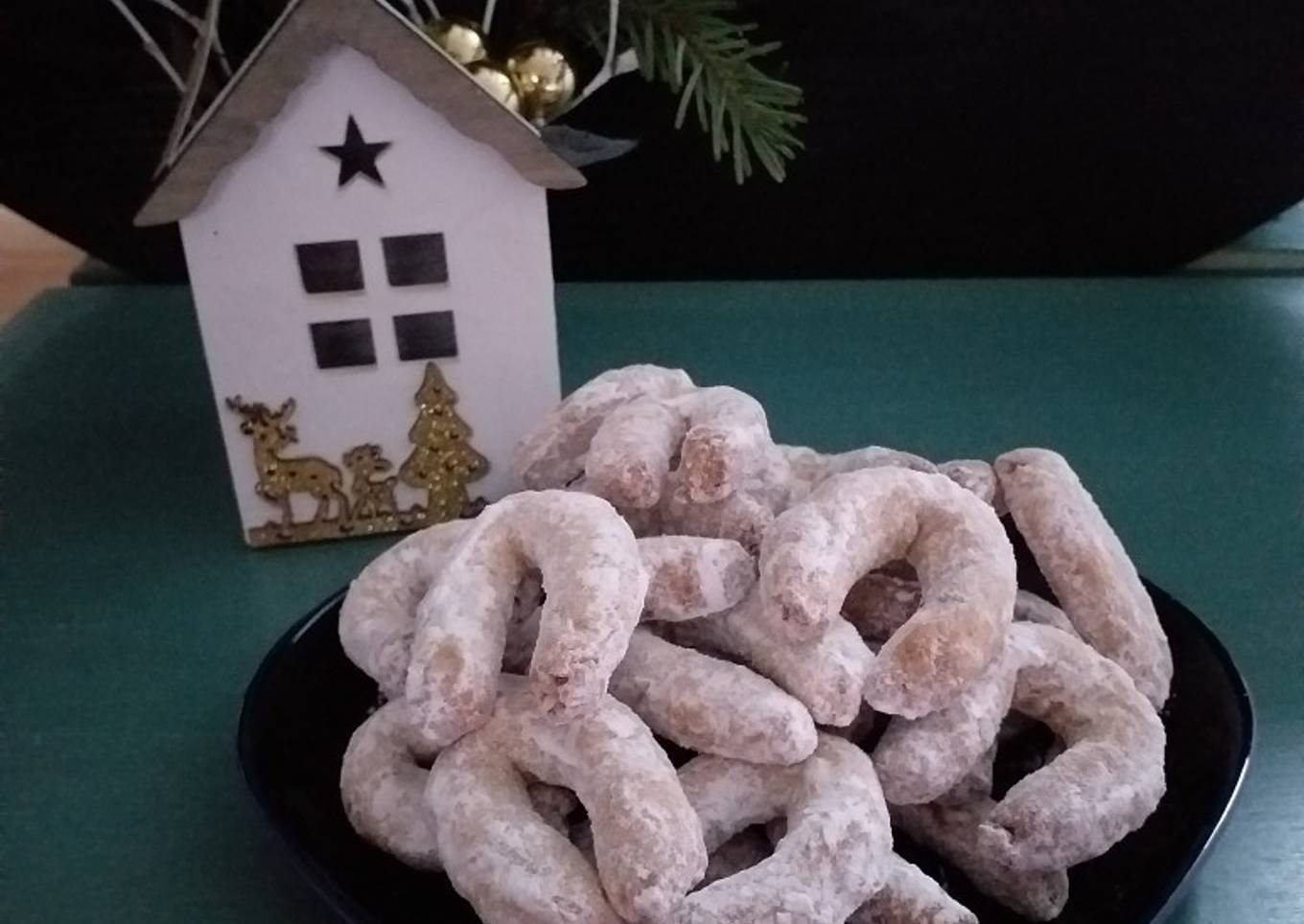 Biscuits en demi-lune aux noix