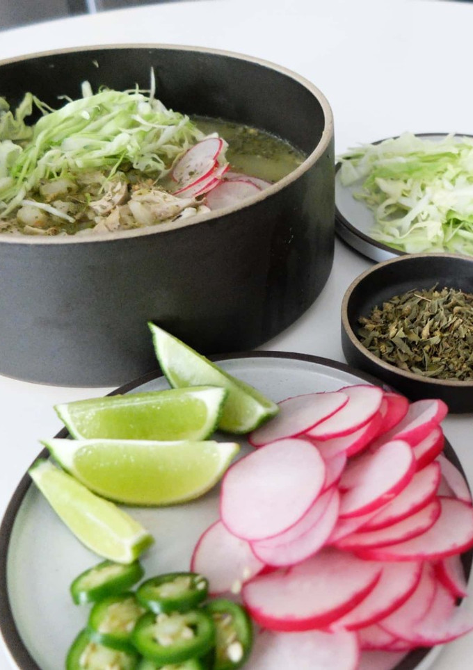 A picture of Pozole Verde con Pollo.