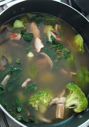Una foto de Espinacas con brócoli y champiñones
