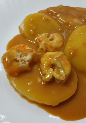 Foto principal de Patatas guisadas con gambones