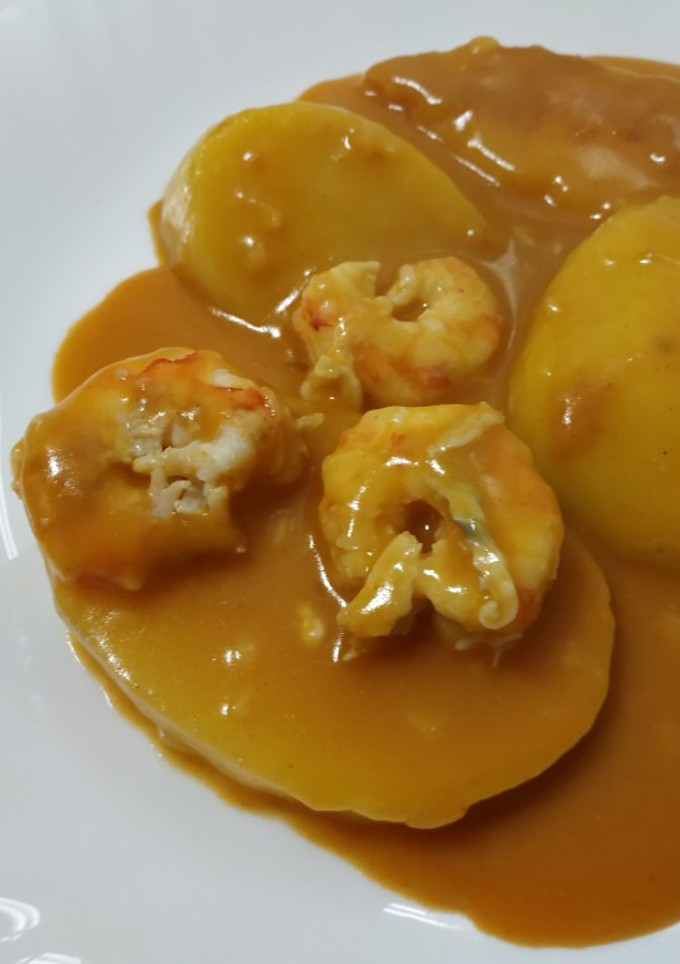 Una foto de Patatas guisadas con gambones
