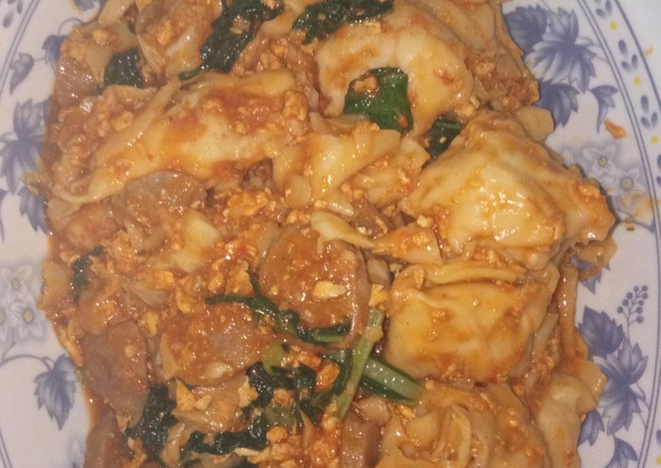 Pangsit goreng nyemek