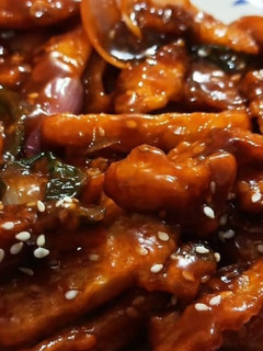 हनी चिल्ली पोटैटो (Honey Chilli Potato Recipe In Hindi) रेसिपी मुख्य फोटो