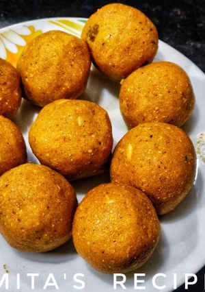 A picture of Sattu laddu.