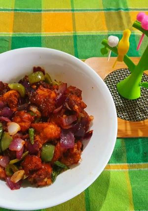 A picture of Street Style Dry Chilli Chicken.