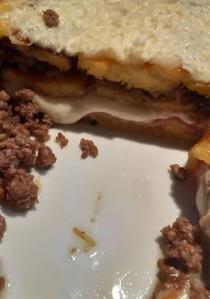 Una foto de Lasaña de madurito y carne molida