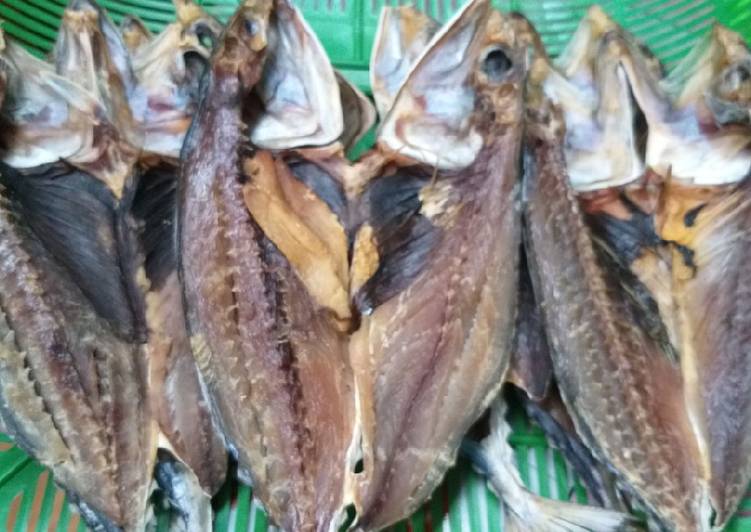  Resep  Ikan  Asin  Kembung  oleh Rita NG Cookpad