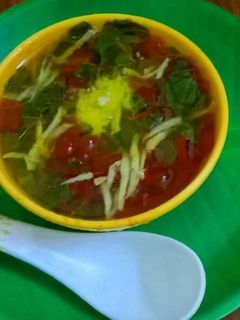 টমেটো পালক সুপ(Tomato palak soup recipe in bengali) রেসিপির প্রধান ছবি
