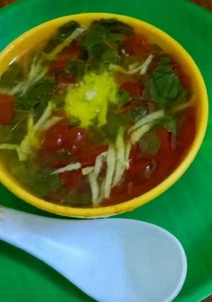 টমেটো পালক সুপ(Tomato palak soup recipe in bengali) রেসিপির প্রধান ছবি